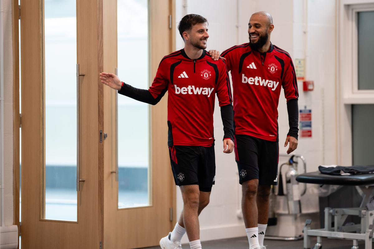 Góc Nhìn FB88: Man United cập nhật chấn thương: Mount có thể trở lại trước Ipswich, Amad vẫn vắng